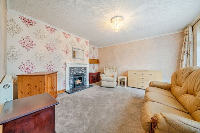 8, Stevenson Close, Erith photo 2
