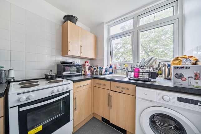 Flat 7, Merryfield House,, Grove Park Road, London photo 3
