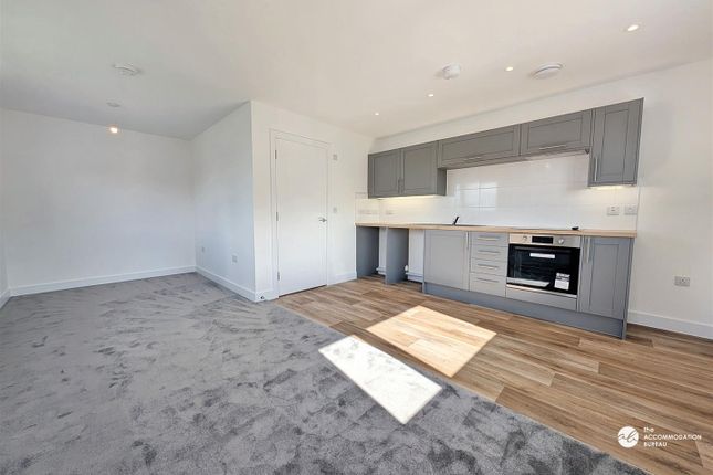 24, Lamorrick Drive, Bodmin photo 2