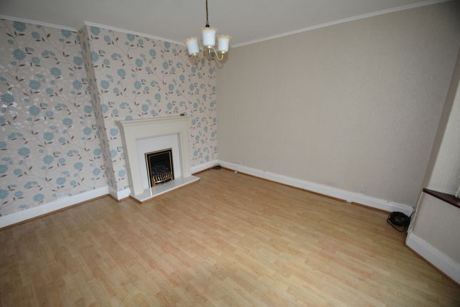 12, Burns Grove, Droylsden photo 2