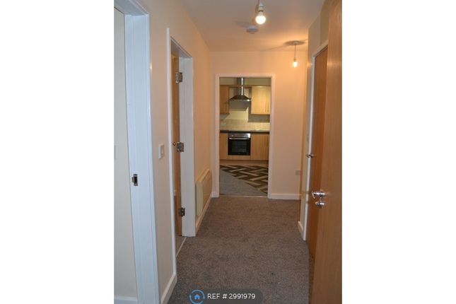 Flat, The Junction Bilston Lane, Willenhall photo 5