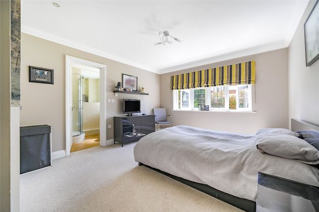 Town house for sale in Coates Hill Road, Bromley
