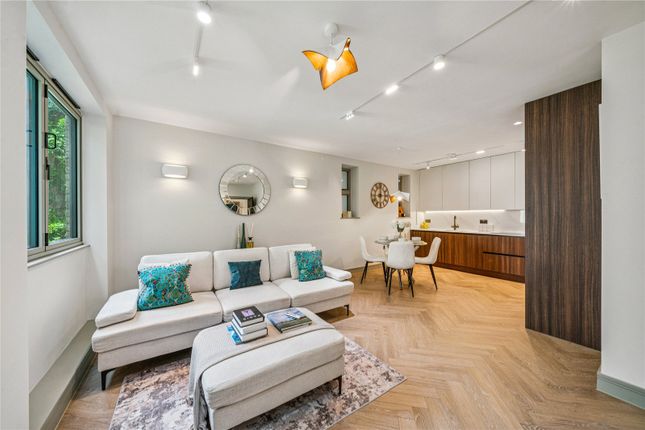 Flat 2, 10, Alderbrook Road, London photo 3