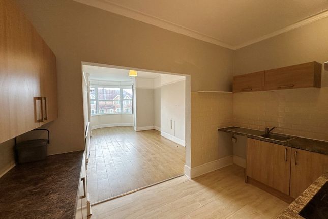 Flat 2, 61 Cantelupe Road, Bexhill-on-Sea photo 4