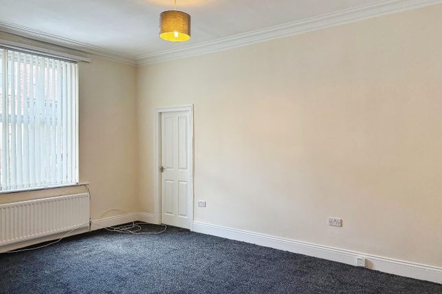 -Lounge B.Jpg