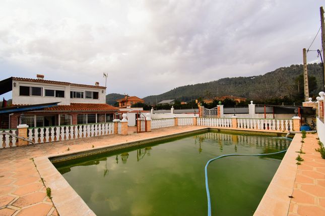 Villa for sale in 46600 Alzira, Valencia, Spain