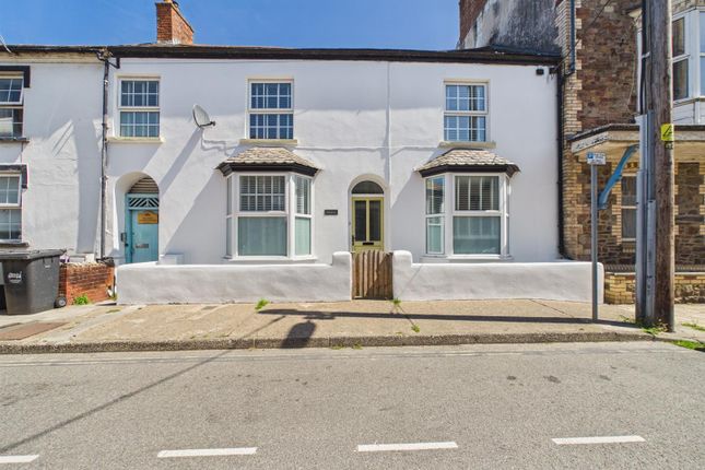 2-bed house on Dovecote, High Street, Ilfracombe, £250,000