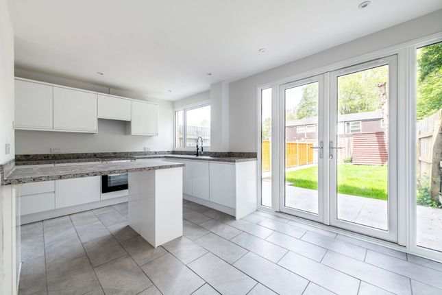 159, Millfield, Longfield photo 2