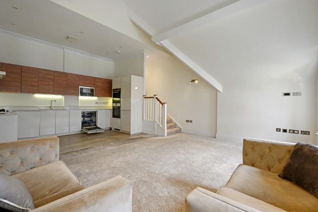 Rctec- Flat 27, 2 Havana Drive- Reecption 6 (1).Jp