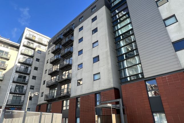 Flat for sale in 6/1, 11 Meadowside Quay Square, Glasgow