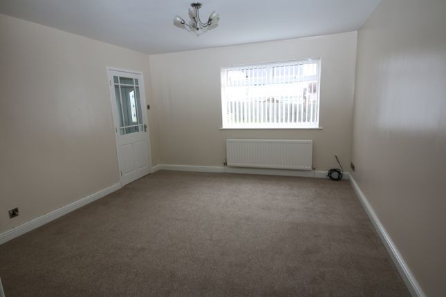 114, Norburn Park, Durham photo 2