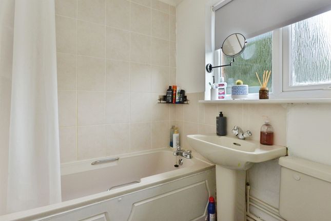 85, Denmead, Milton Keynes photo 4