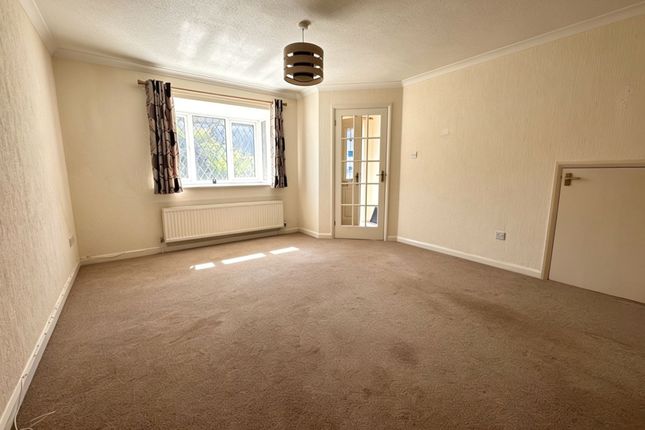 4, Shorland Close, Dawlish photo 4