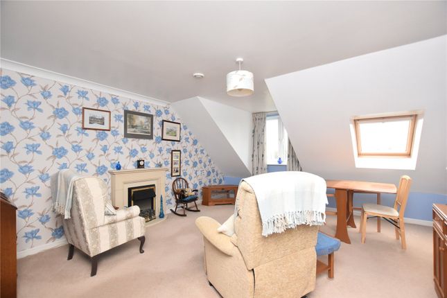 36 Hornbeam Court,, Oxford Avenue, Leeds photo 2
