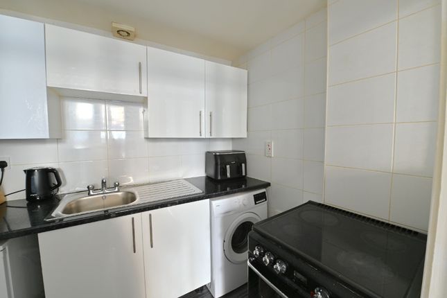 Gorgie Road, Gorgie, Edinburgh, EH11 1TE, Edinburgh photo 3