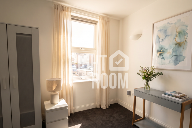 92a Albert Road, Southsea photo 2