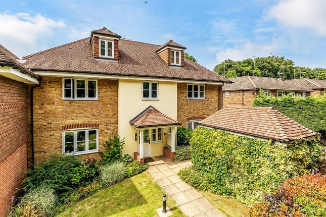 .Maybury-House-16.Jpg