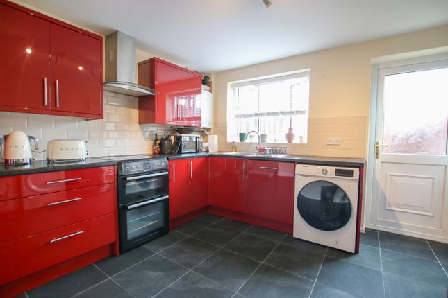 44, Mendip Road, Bracknell photo 4