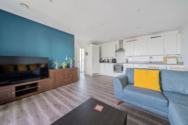 Thumbnail Flat for sale in Ilford Hill, Ilford, London