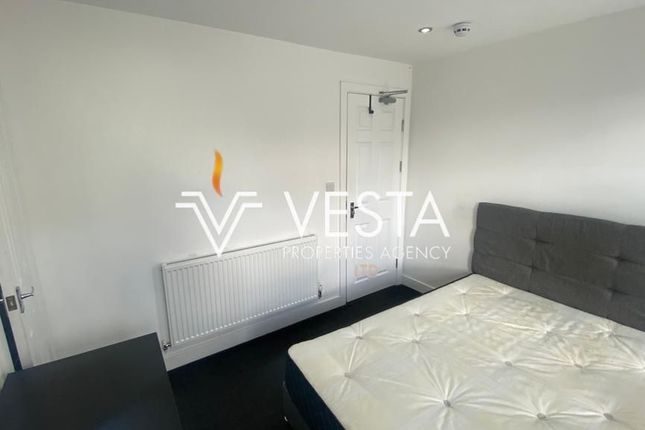 Room 3, 105 Walsgrave Road, Coventry photo 2