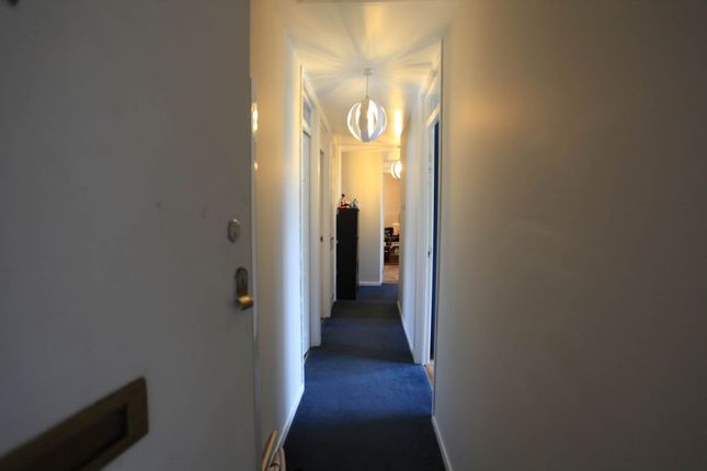 6, St Johns Close, Potters Bar photo 3