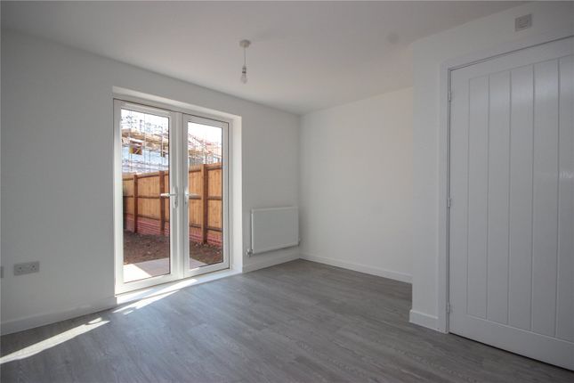 31, Burdock Road, Bristol photo 5