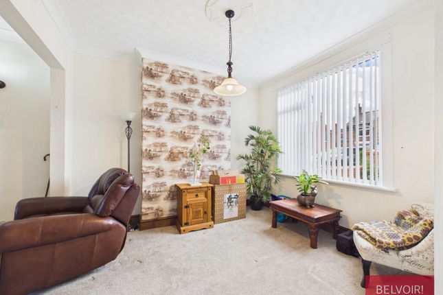 21, Saxon Street, Wrexham photo 4