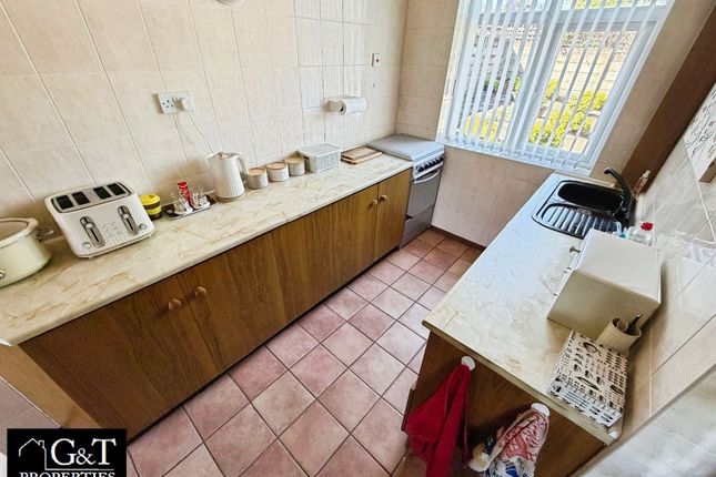 32 Marlbank Road, Stourbridge photo 4