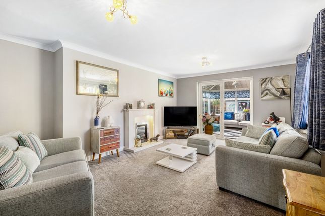 5, Richard Busby Way, Spalding photo 3