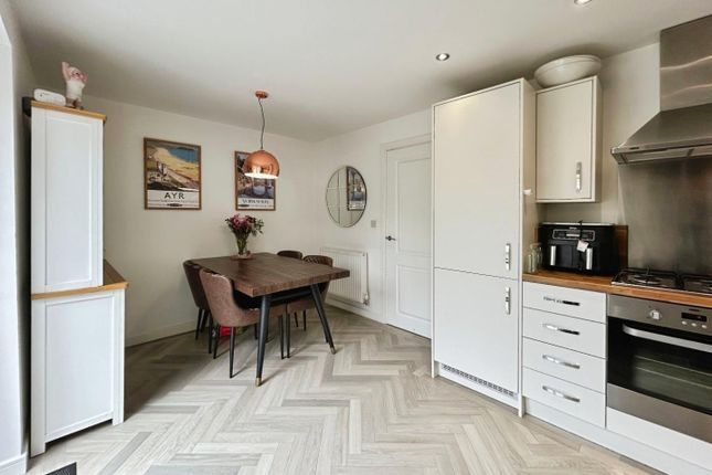 14, Halton Gill Grove, Harrogate photo 3