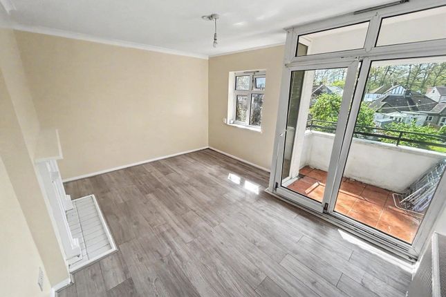 35, John Newton Court, Kent photo 2