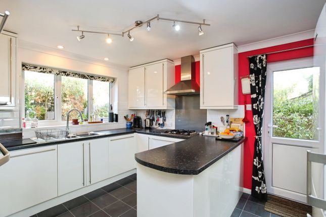 5, Cowden Close, Cranbrook photo 3