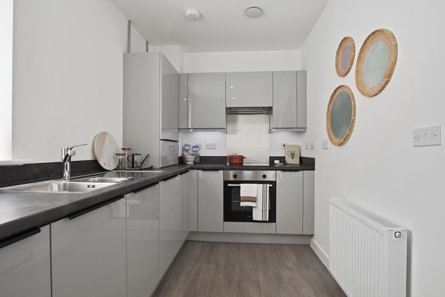 Flat for sale in Perth Close, Northolt