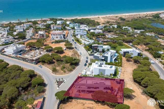 Villa for sale in Ocean Club, Vale Do Lobo, Loulé, Central Algarve, Portugal