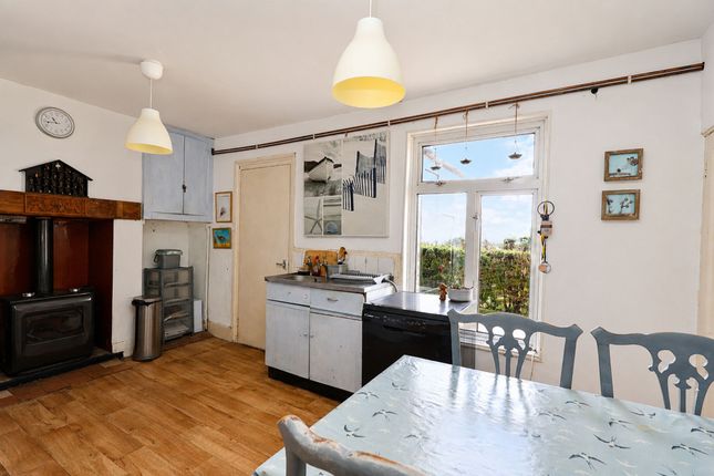 2 Seaview, Newquay photo 4