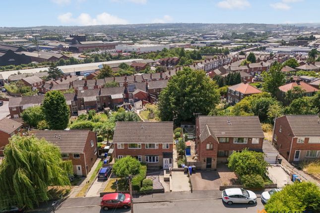 7, Farcroft Grove, Sheffield photo 3