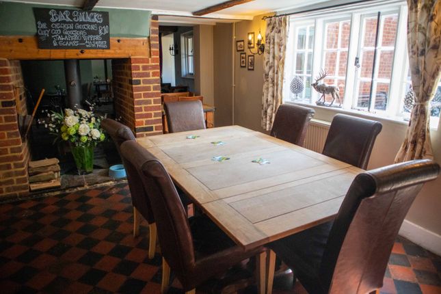 Unicorn, High Street, Cublington photo 4