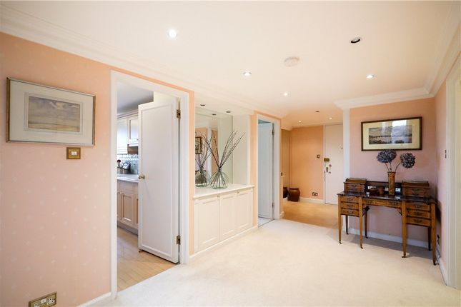 40, Burghley House, Wimbledon photo 2