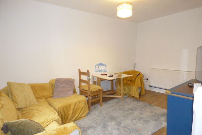 25, Vale View Terrace, Bridgend photo 4