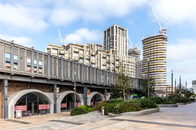 Thumbnail Flat for sale in Waterside Apartment, White City Living, 54 Wood Lane, London