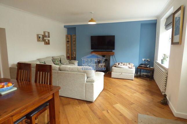 4, Glyn Street, Ogmore Vale photo 4