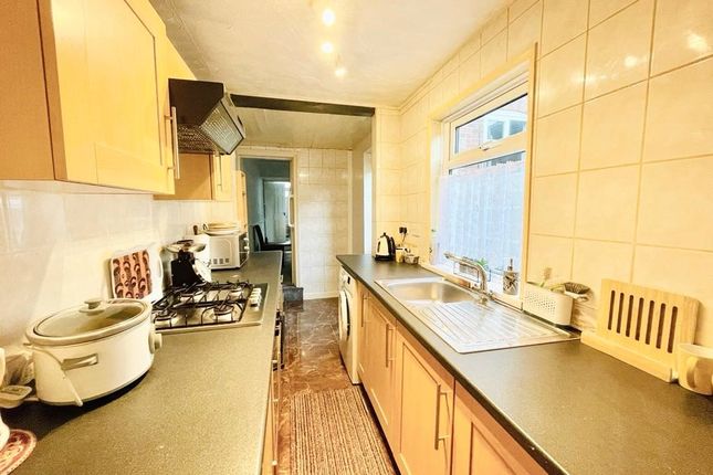 Terraced house for sale in Oakwood Road, Smethwick, West Midlands