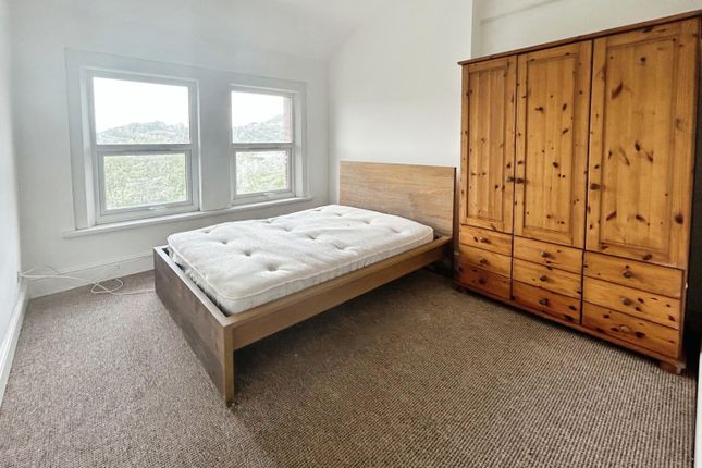 44, PONTYPRIDD photo 5