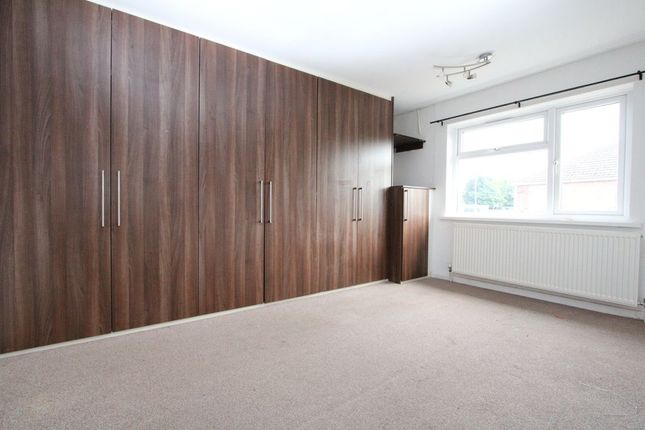 26, Croft Drive, Wigston photo 5