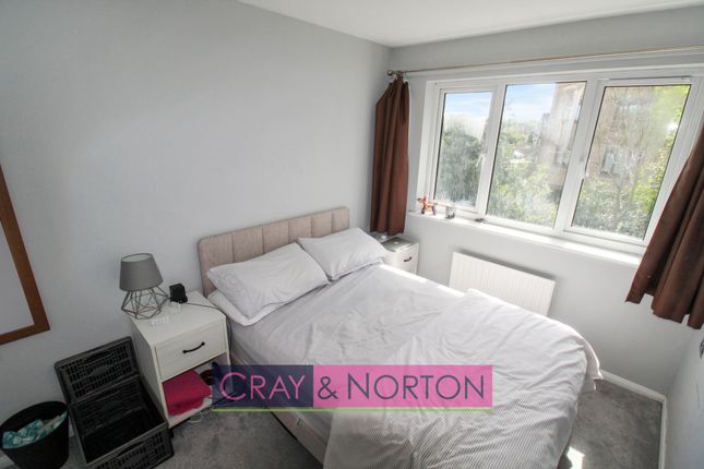 End terrace house for sale in Adams Way, Addiscombe