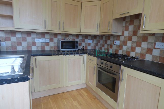 Thumbnail Flat to rent in University Road, Leicester