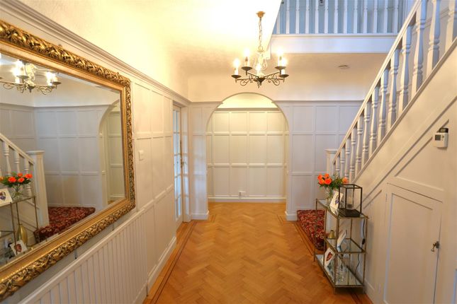 11, Shere Avenue, Sutton photo 4