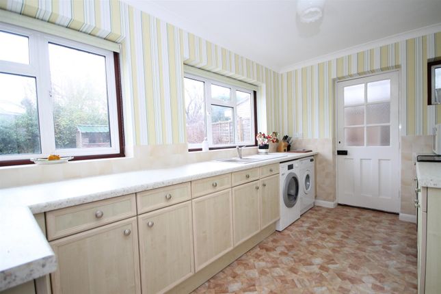 78, Norwood Road, Effingham photo 3