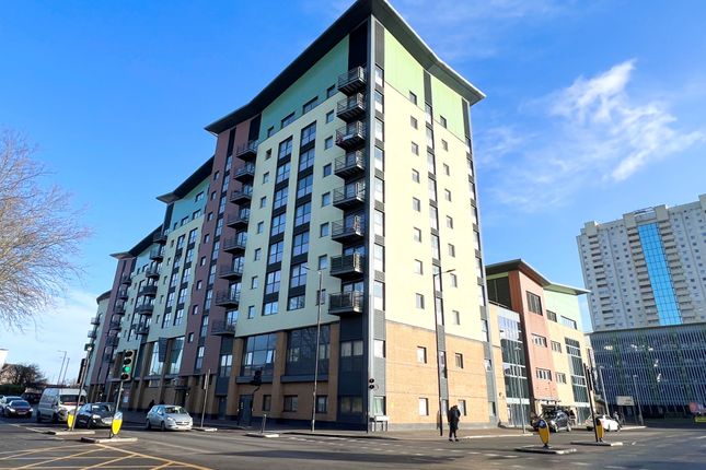Thumbnail Flat for sale in Methven Court, The Broadway, Edmonton