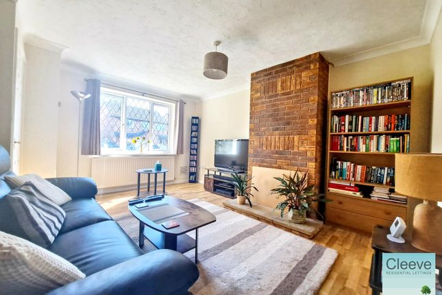 25, Holmer Crescent, Cheltenham photo 3